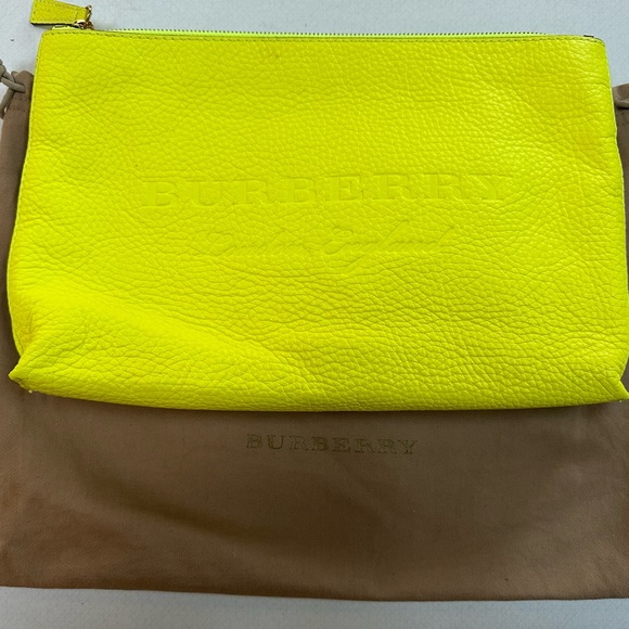 Burberry Bright Yellow Leather Duncan Zip Pouch - Picture 3 of 3